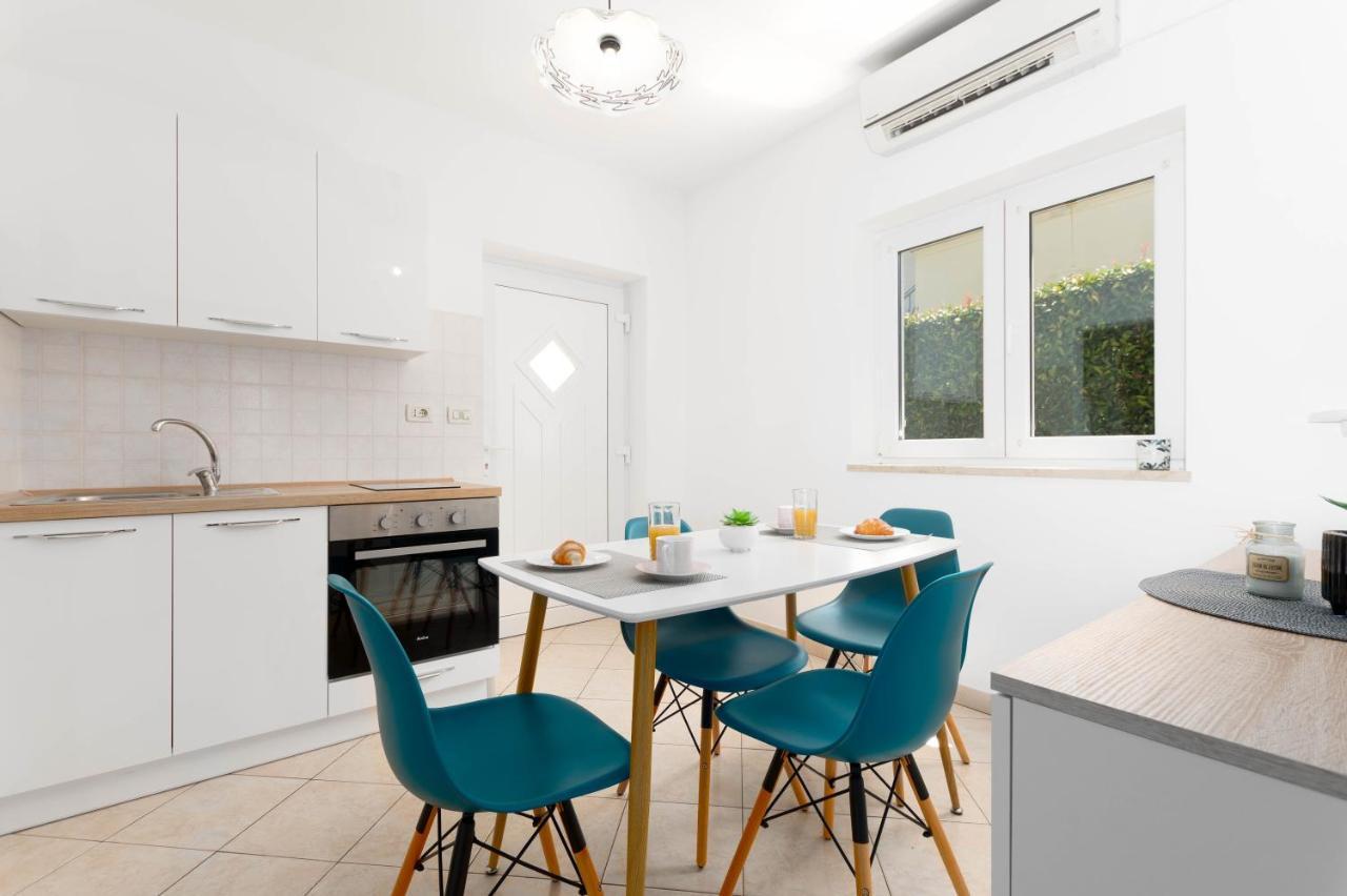 Apartment Lucija, Stinjan Pula Luaran gambar